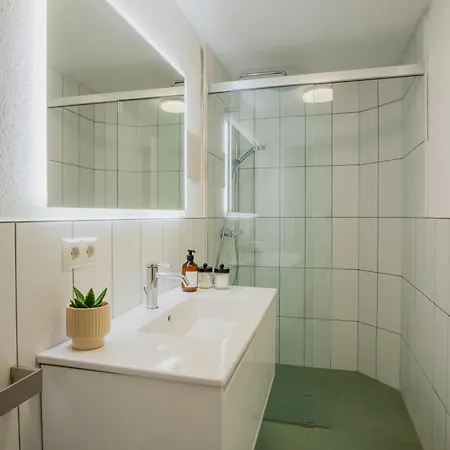 Апартаменти Noas Jazz